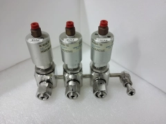 Applied Materials 0050-30833 WELDMENT VALVE MANIFOLD 3 STATION RIGHT AMAT (C)