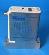 Brooks GF125C Mass Flow Controller GF125C-204734 AMAT 0190-49896-04 N2 7200 SCCM