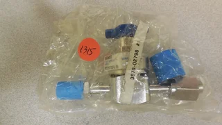 3870-02798, AMAT, VALVE MNL DIAPH 1/4VCR-M/F 1/4SHORT HDL