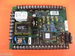 APPLIED MATERIALS AMAT - 0660-00221 - PCB 4-INPUT 5-OUTPUT PID TEMP CTRL