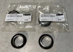 Lot of 4 Applied Materials 3700-01089 Center Ring Assembly