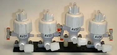 AMAT #0020-79250 Mount Plate with 4 Pneumatic Fluoroware Valves 202-68-01