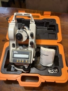 NIKON NE-20S Digital Electronic Theodolite Transit - Turns On - Untested