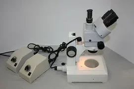 Precision XTL-3300 Trinocular Stereomicroscope in Excellent Condition