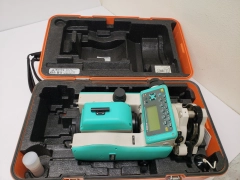 Nikon DTM-520 Total Station Surveying Instrument w/ Case * No Adapter Included *