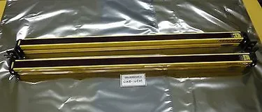 Banner SLSE14-76704 Safety Light Screen Set SLSR14-76705 AMAT 0190-24830 Used