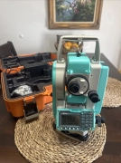 Nikon NPL-362 Prismless Total Station w/ Case New Battery Charger Tested