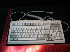 Applied Materials (AMAT) 0980-01011 KYBD IBM PC/XT/AT CMPTBL 101KEYS SMALL-
