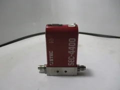Horiba Stec AMAT SEC-4400M 3030-06426 GAS O2 400 SCCM Mass Flow Controller