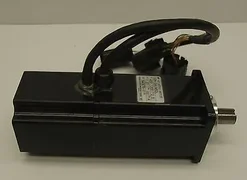 AMAT 0190-77021 Yaskawa AC Servo Motor SGM-04UWB2L. 400 WATS 200 V Sn 5W676-8-10