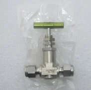 Swagelok 1/4" Stainless Steel Bonnet Needle Valve SS-4JB  New