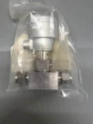 AMAT 3870-01126 SWAGELOK SS-6BK-1C VALVE PNEUMATIC BELLOWS 3/8 ON/OFF NESST 3/8