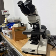 NIKON LABOPHOT PHASE CONTRAST MICROSCOPE - M10 M40 objectives CFW15X