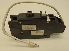 AMAT 0190-75068 CB GFI 1P 15A 5MA WITH #6 LUG Cutler-Hammer QCGF1015T GFCI