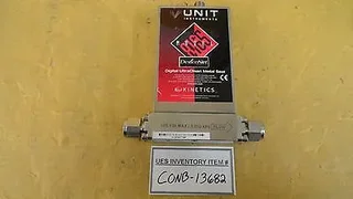 Unit Instruments UFC-8165 Mass Flow Controller AMAT 3030-02947 Used
