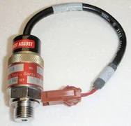 AMAT 1270-00194 Wasco SV120-31W2B-X/9119 Switch Set: 26"HG Operate Decreasing