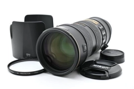 MINT CONDITION Nikon AF-S VR NIKKOR 70-200mm f/2.8 G ED with Hood
