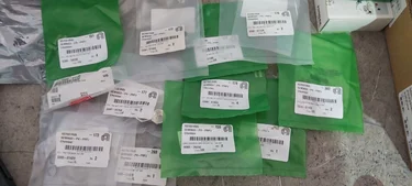 Mix of AMAT Semnso 0060-76232 3300-01983 3300-01134 3300-01928 3300-50-205 Etc