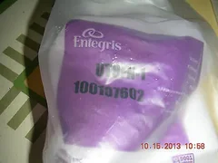 Entegris 1/2" tee   UT8FN-1