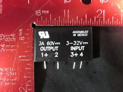 APPLIED MATERIALS (AMAT) 3870-00682 VERIFLO 45900596 VALVE PNEU NC DM(S) DIAPH