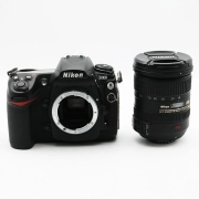Nikon Nikon D300 AF-S DX VR18-200G Lens Kit Used