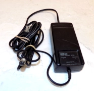 NIKON Quick Charger Q-75U Input AC120V 26W