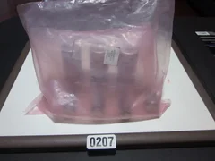 0050-30833, APPLIED MATERIALS, VERIFLO WELDMENT VALVE MANIFOLD 3 STATION RIGHT