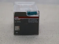 ABB CR-U024DC2L 24VDC 250VAC 10A Pluggable Interface Relays â€“ lot of 5 - New