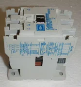 Cuttler Hammer CE15FN3Y1 Contactor 32 Amp 3-Pole 110V coil AMAT 1200-01081