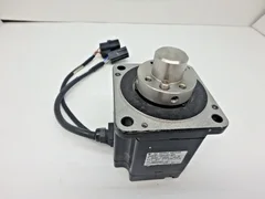 AMAT 0190-77186 AC SERVO MOTOR Yaskawa SGMP-04U314M 400 Watts