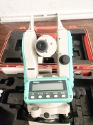 Nikon NE-100 Digital Theodolite w/case Fast Free Shipping!