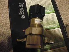  USED Veriflo 959100W2PFSMM 43700614 REGULATOR