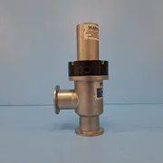 126-0202// AMAT APPLIED 3870-01256 VALVE BLWS PNEU 1-1/2IN NW-40B ON BOTH P USED