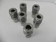 SWAGELOK SS-810-1-8W 1/2" TUBE X 1/2" MALE PIPE WELD LOT OF 6