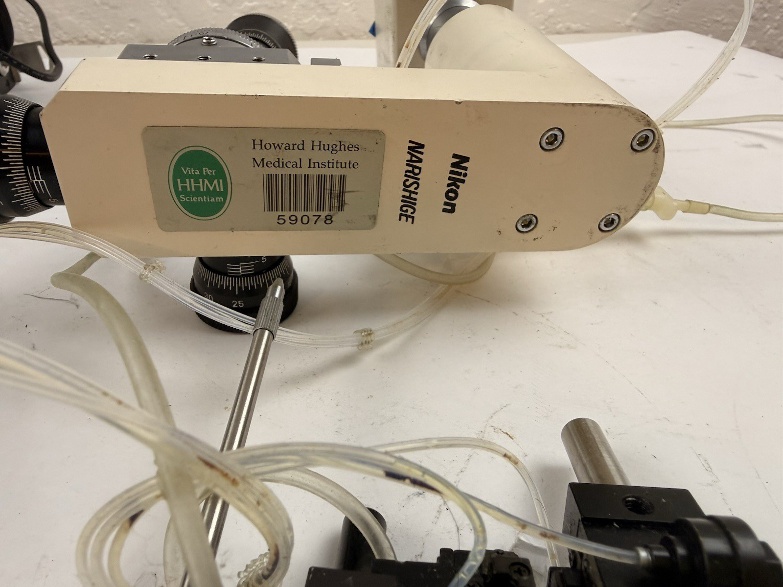 Narishige MO-188 3-Axis Hydraulic Joystick Micromanipulator Nikon – Lab Pull
