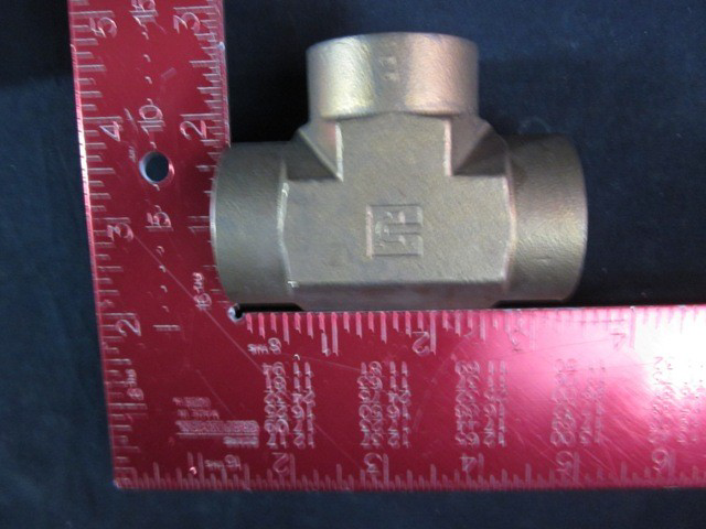 Applied Materials AMAT 3300-03208 Fitting Pipe Tee 1-1-1 FPT BRS INST