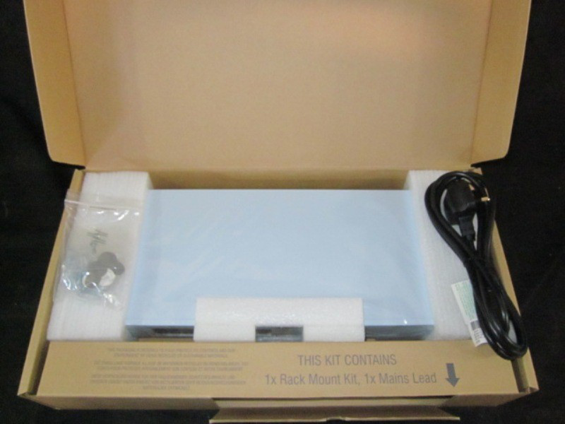 Applied Materials AMAT 1110-00072 Ethernet Hub 16 Port 3C16470
