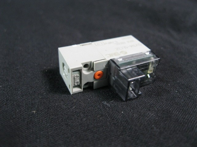 Lam Research LAM 766-091692-001 SMC SY114-5LOZ VALVE SOLENOID