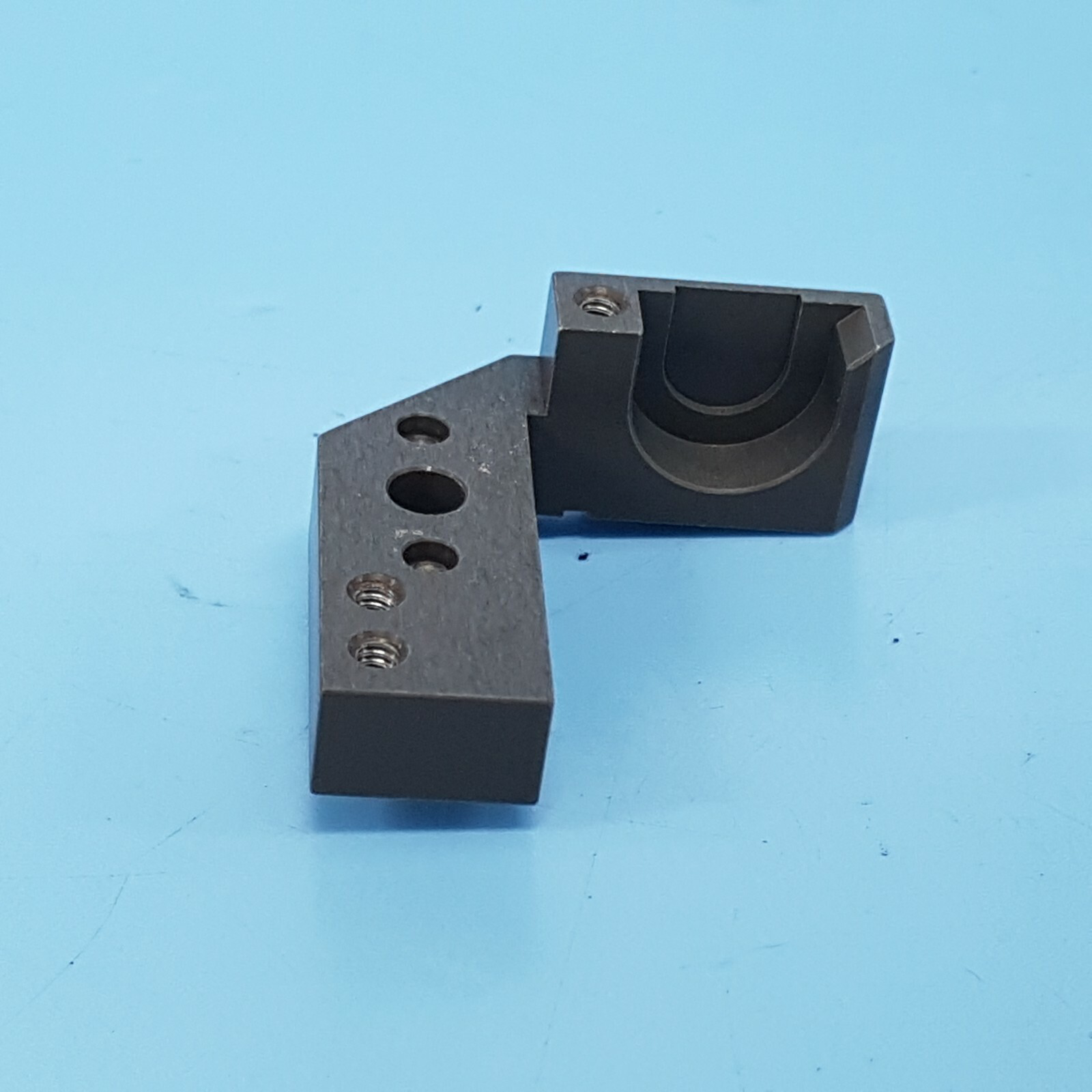 123-0302// AMAT APPLIED 0020-32837 HINGE,REMOVABLE,LEFT, SLIT VALVE [USED]