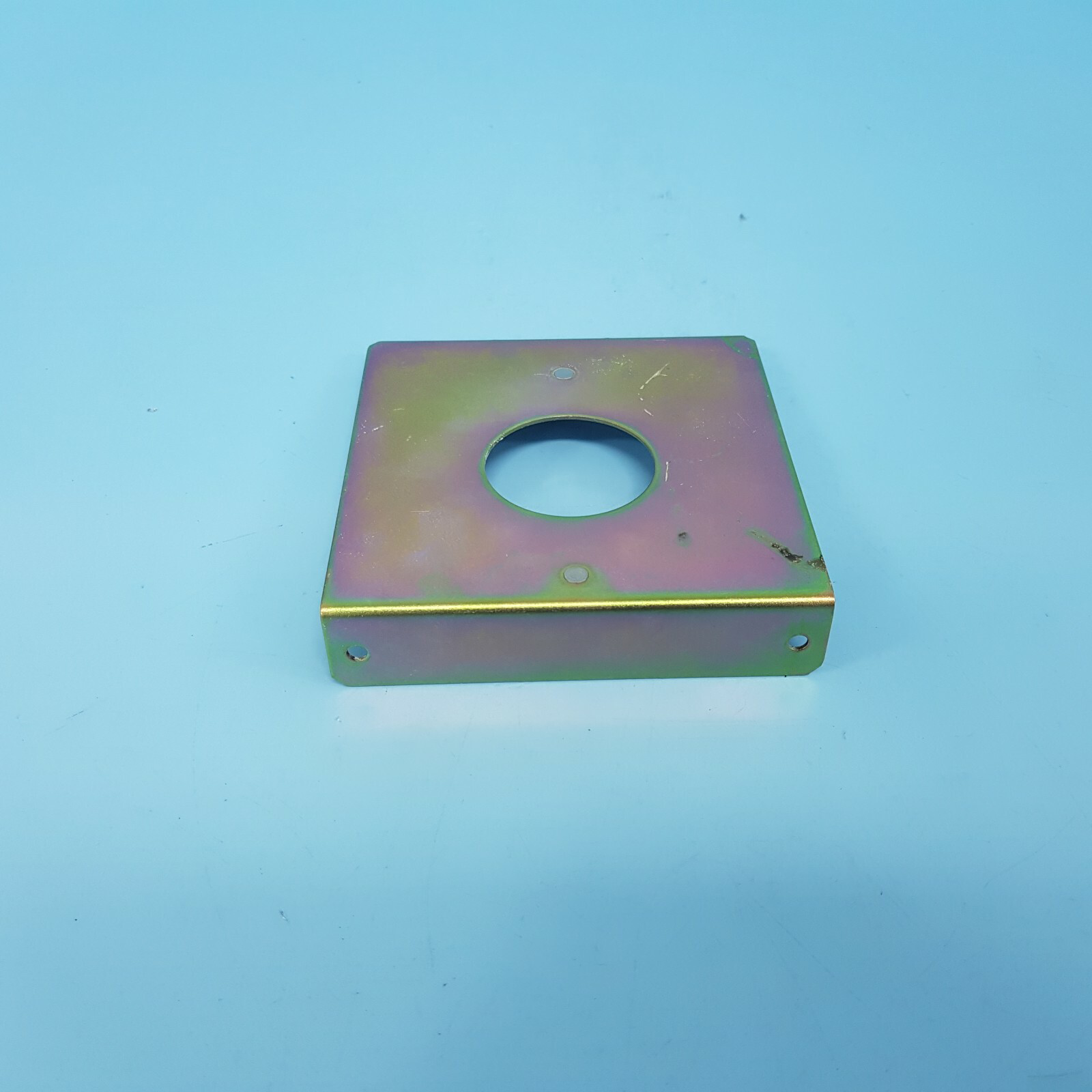 342-0402// AMAT APPLIED 0020-23959 PANEL AC OUTLET 20A GEN RACK [USED]