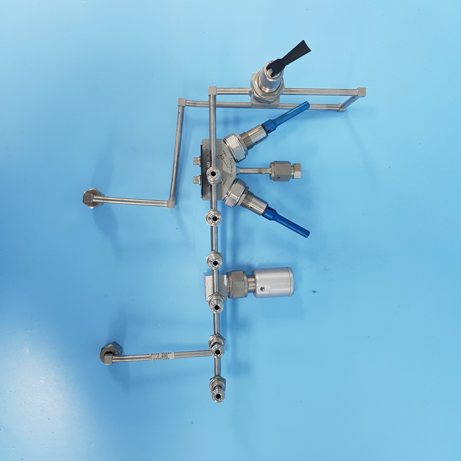 177-0502// AMAT APPLIED 0224-45666 MANIFOLD, 6 POS, TI AVEZZANO [USED]