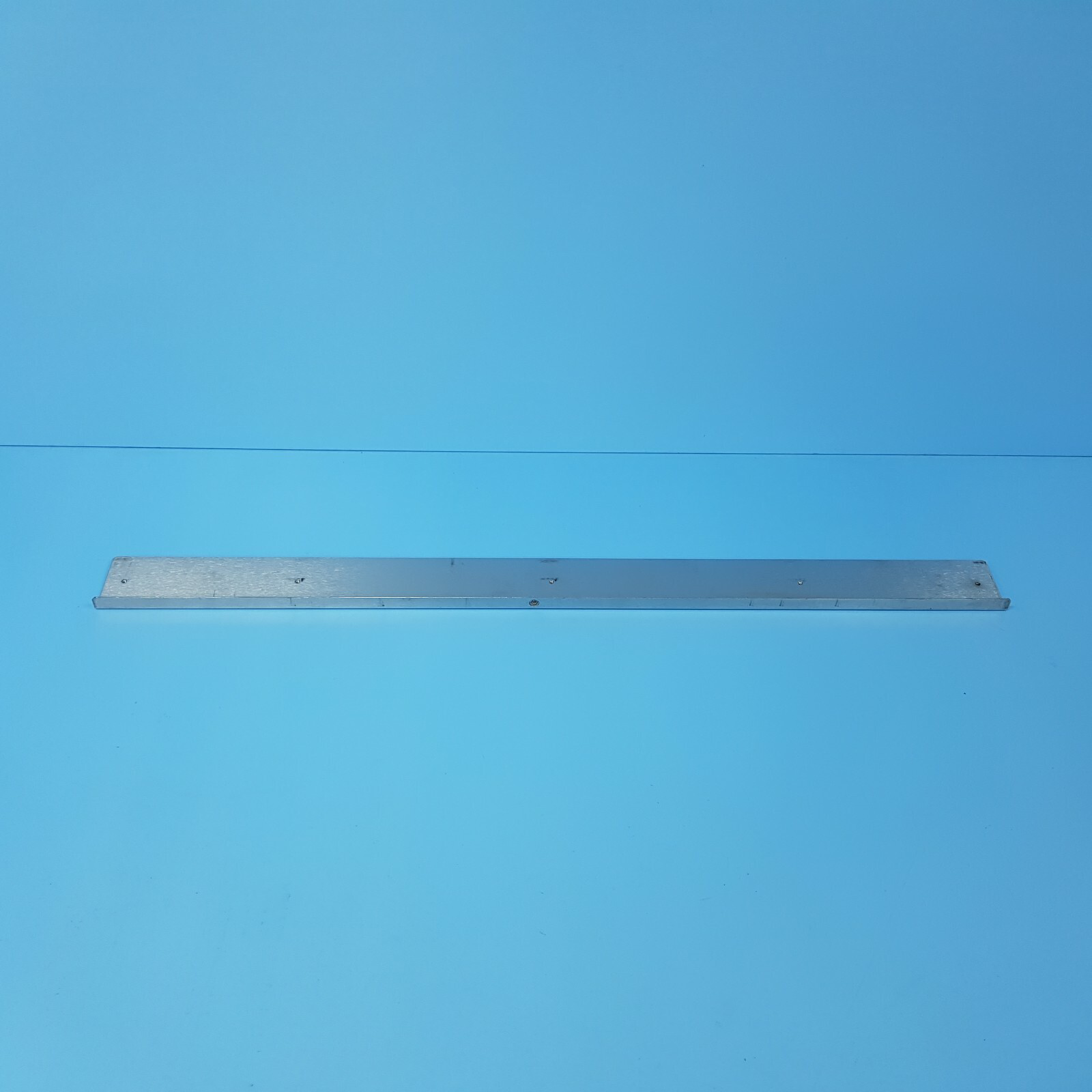136-0201// AMAT APPLIED 0020-30704 PLATE,FRONT,LOWER,L.S. ENCLOSURE [USED]