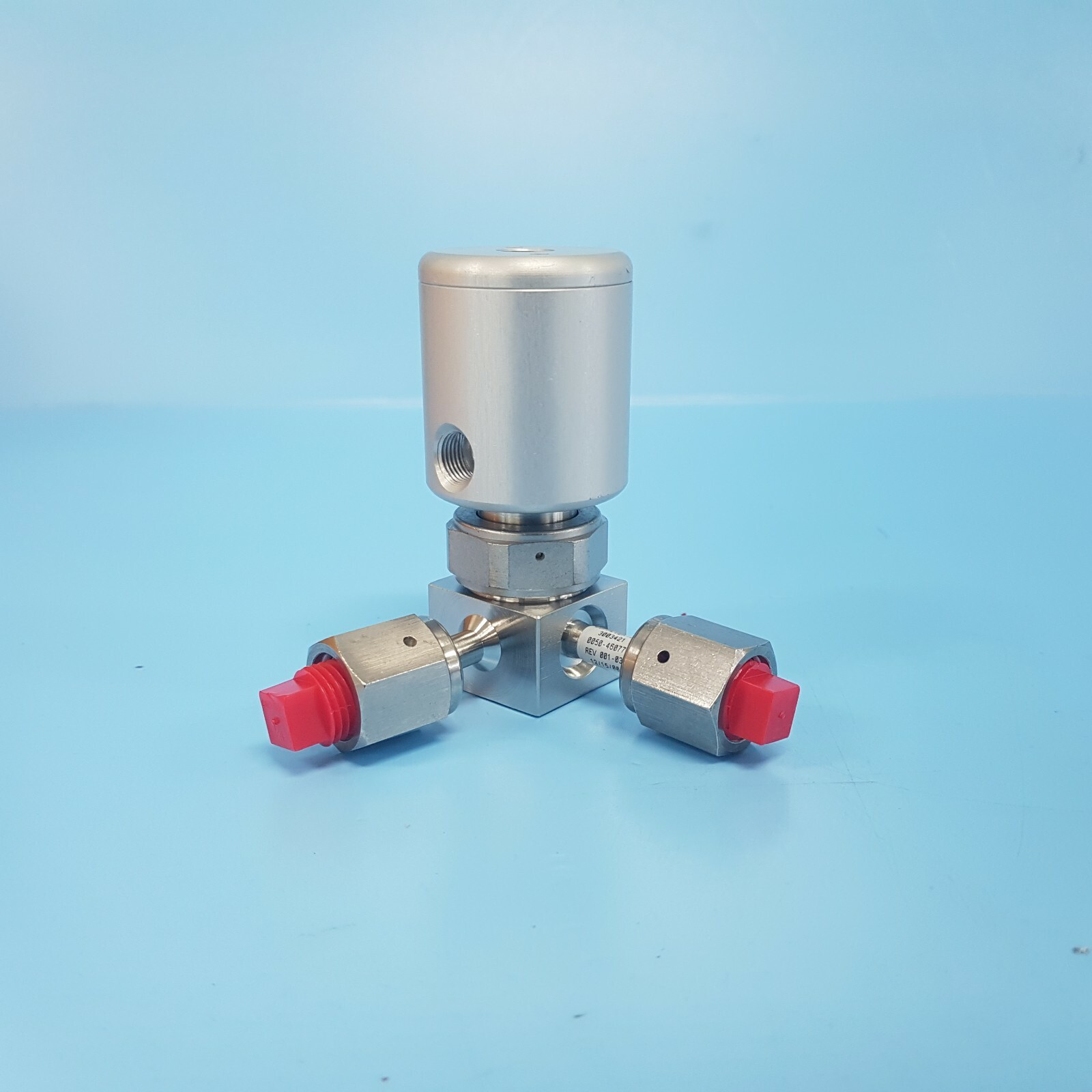 176-0104// AMAT APPLIED 0050-46077 GAS LINE, RIGHT ANGLE VALVE, CHAMBER [NEW]