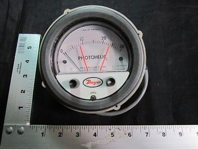 AMAT 0227-30142 Photohelic Pressure Switch Gage, 0-0.5" .01 Minor D