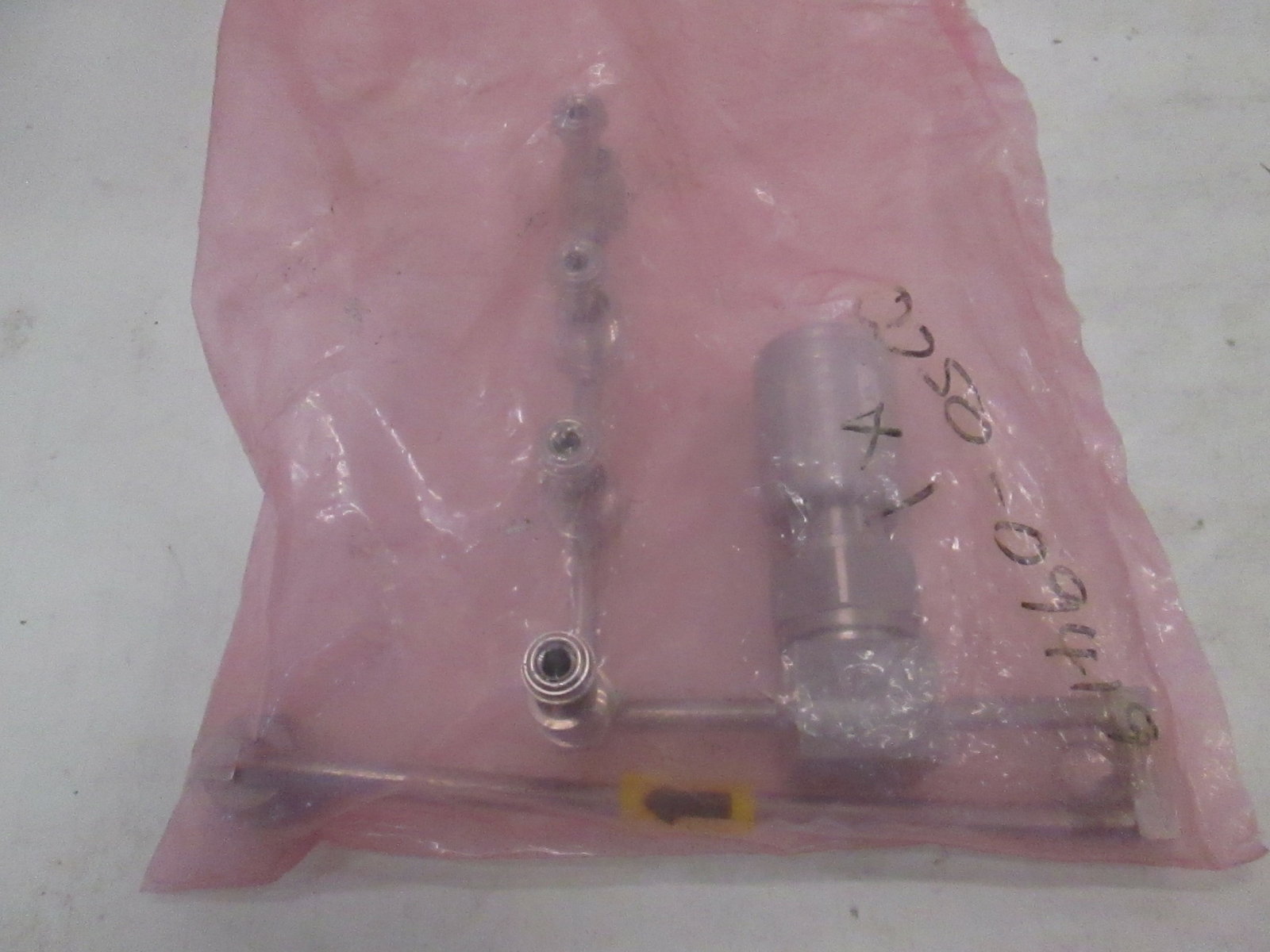 AMAT, WELDMENT,MANIFOLD,SINGLE VALVE, 4 LINE, 0050-09419, New