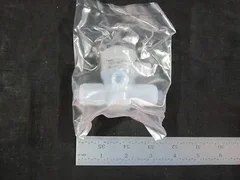 AMAT 3870-03451 VALVE, PNUE 1/4"I, 1/8 RPT ACTUATOR