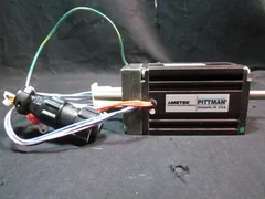 LAM 853-015759-102 PITTMAN AMETK 5112B477; MOTOR, SPINNER ASSY