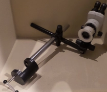 NIKON SMZ 745 MICROSCOPE, C-W10XA/22 EYE PCS, DIFFUSOR, NEW STAND & TABLE CLAMP