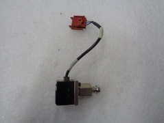 AMAT P/N:0190-70030/ 0050-70030, SUNX DPX-200, Pressure Sensor
