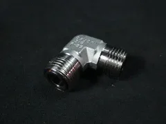 AMAT 3300-01108 Swagelok SS-8-VCO-9 Tubing Fitting EL 3/8T 1/2T SST VCO 90 Degre
